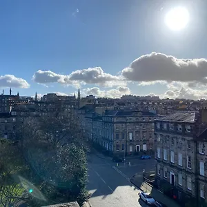 Apartamento New Town With Castle View, Edimburgo