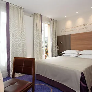 De Sévigné 3*, Paris França